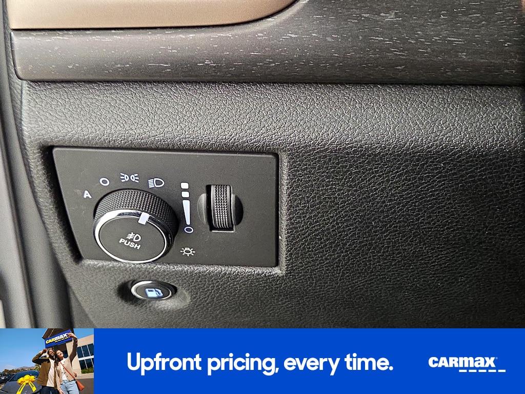 used 2017 Jeep Grand Cherokee car, priced at $16,998