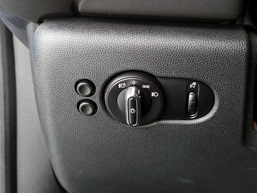 used 2018 MINI Hardtop car, priced at $17,998