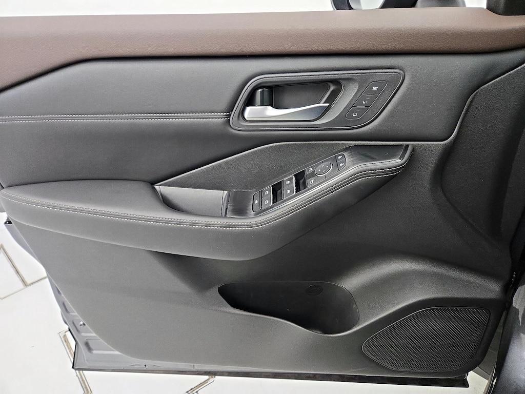 used 2023 Nissan Rogue car, priced at $25,998