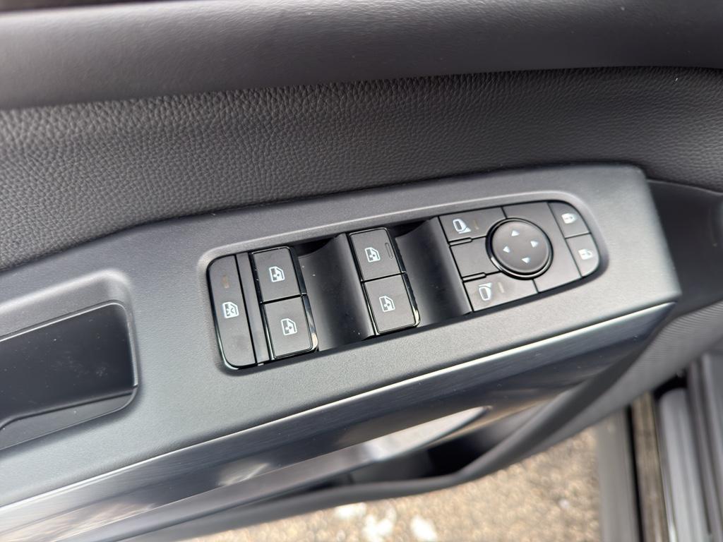 new 2026 Nissan Pathfinder car, priced at $45,589