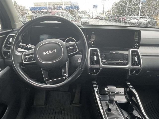 used 2023 Kia Sorento car, priced at $23,700
