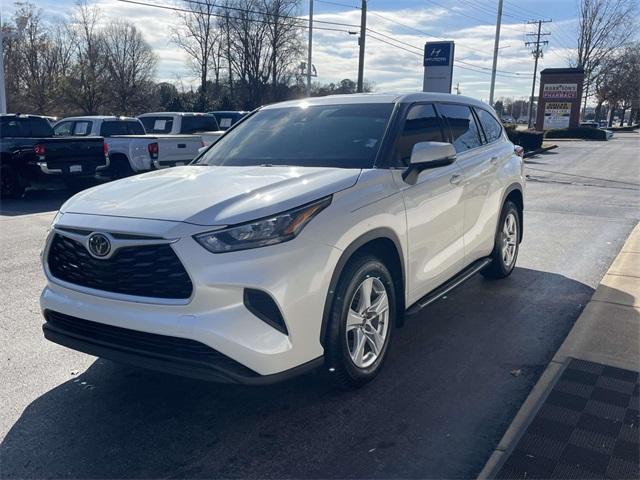 used 2020 Toyota Highlander car, priced at $24,400