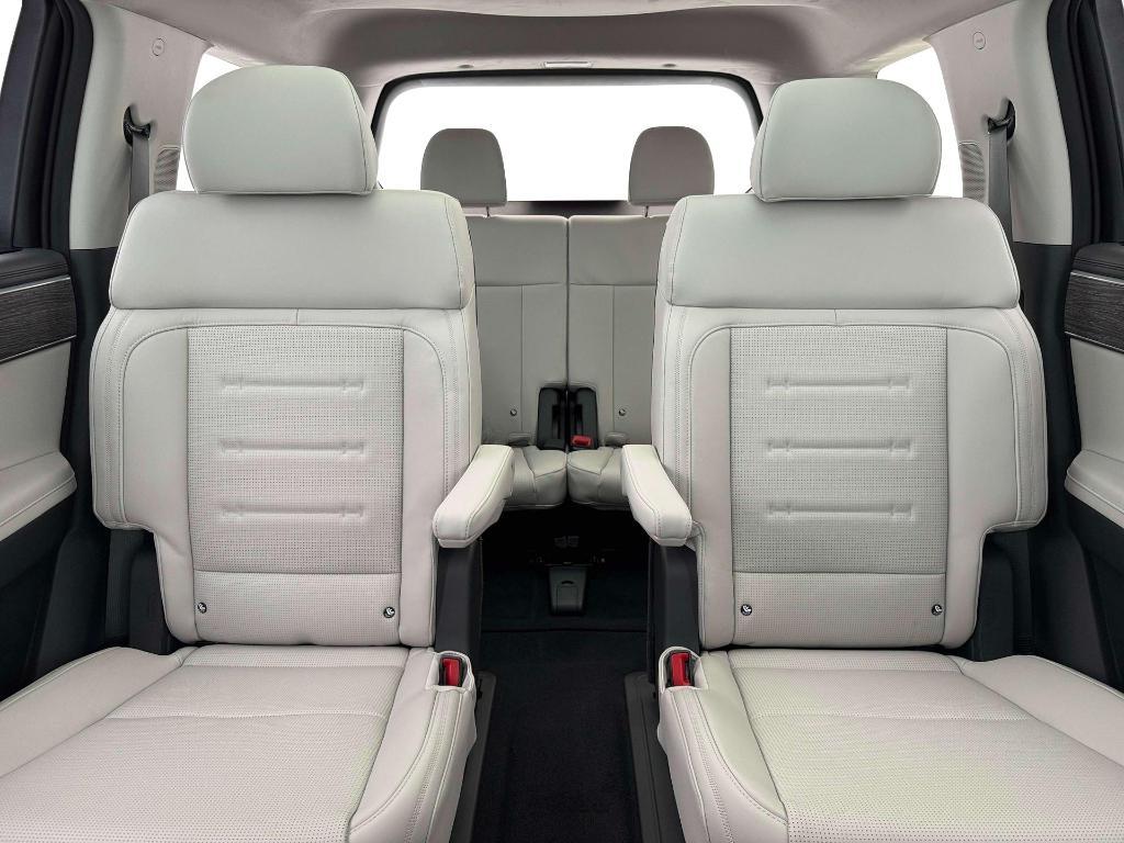 new 2026 Hyundai SANTA FE HEV car, priced at $48,335