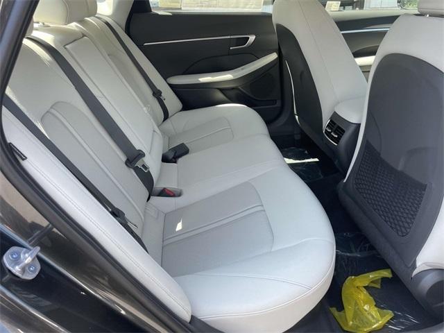 new 2025 Hyundai Sonata Hybrid car, priced at $29,782