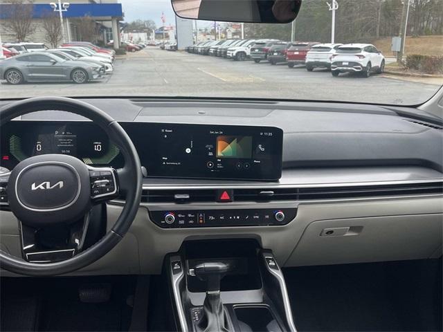 used 2024 Kia Sorento car, priced at $27,600