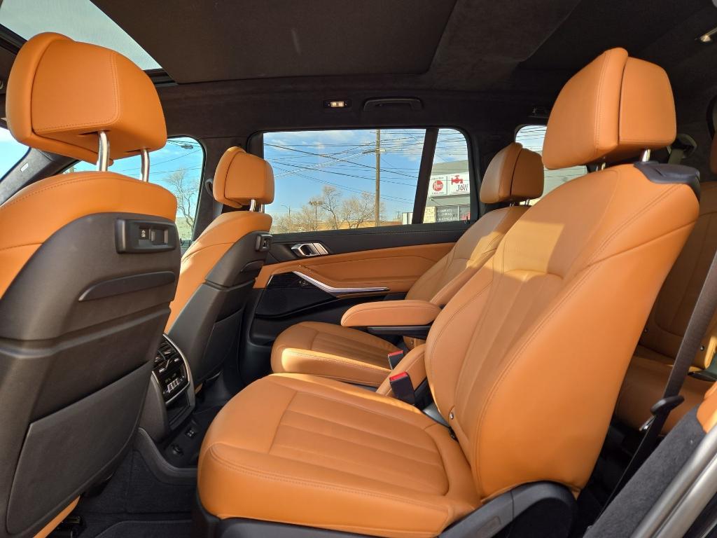 used 2022 BMW X7 car, priced at $44,127