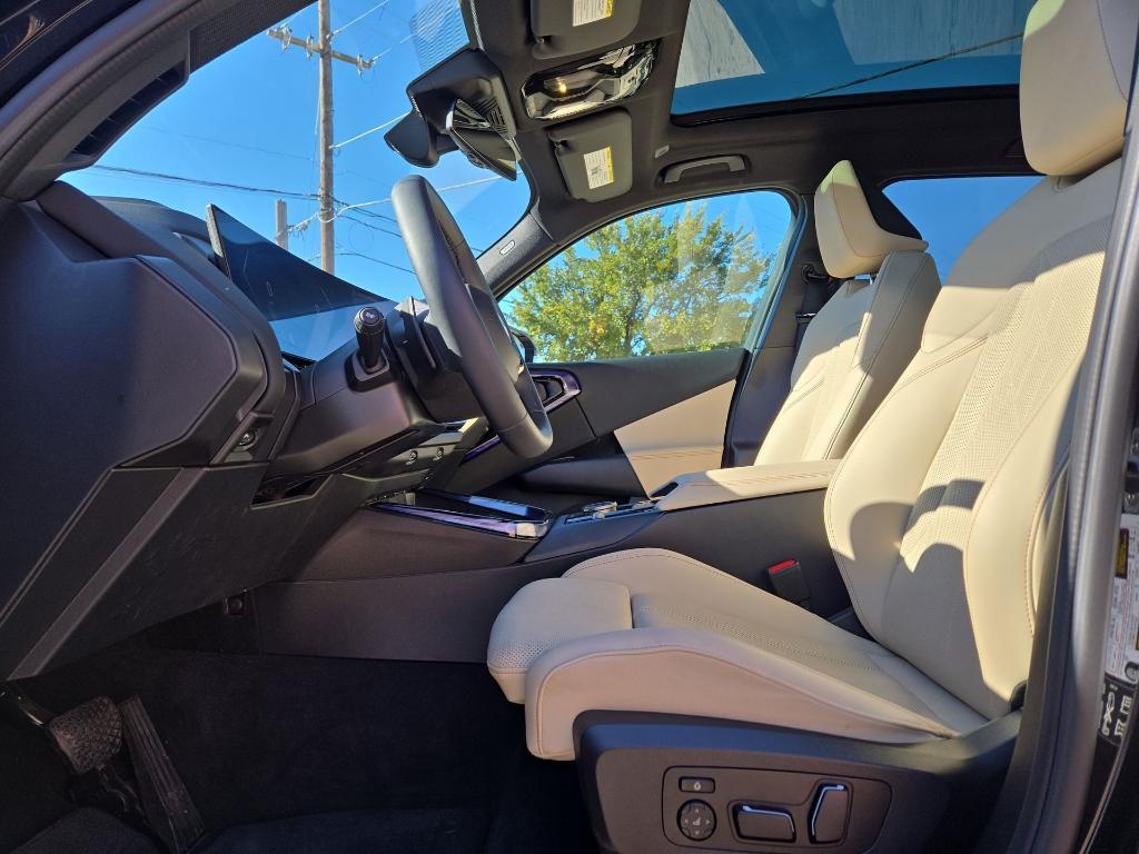 used 2025 BMW X3 car, priced at $44,597