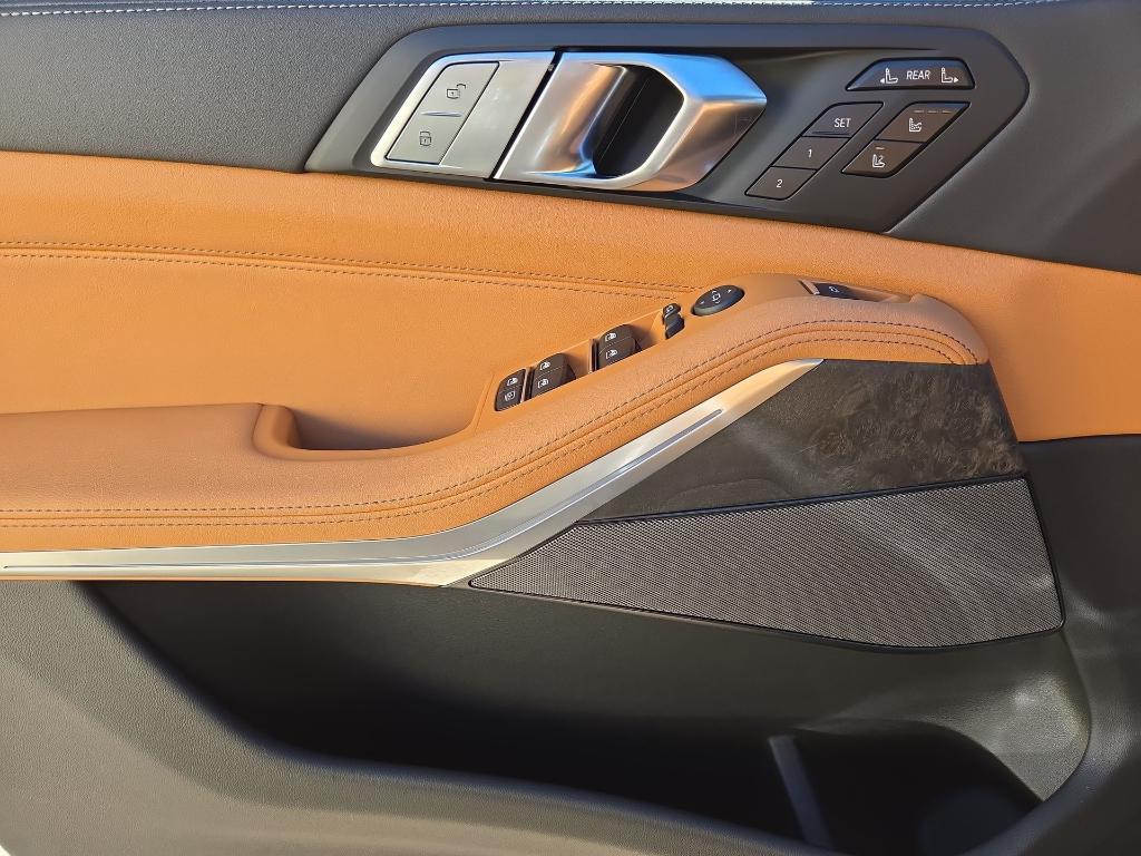 new 2026 BMW X7 car, priced at $104,325