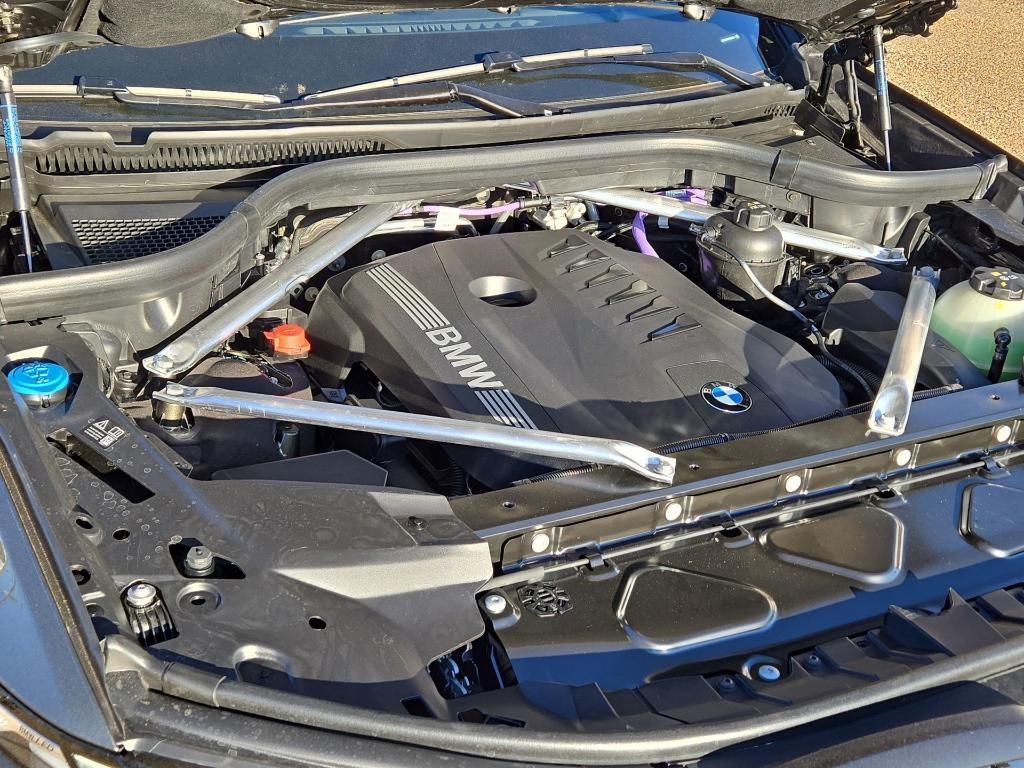 new 2026 BMW X7 car, priced at $104,325