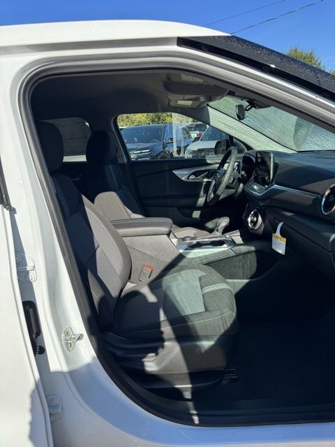 new 2025 Chevrolet Blazer car, priced at $39,425