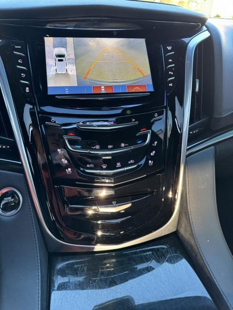 used 2020 Cadillac Escalade car, priced at $39,902