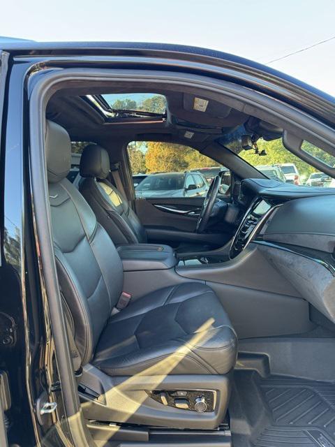 used 2020 Cadillac Escalade car, priced at $39,902