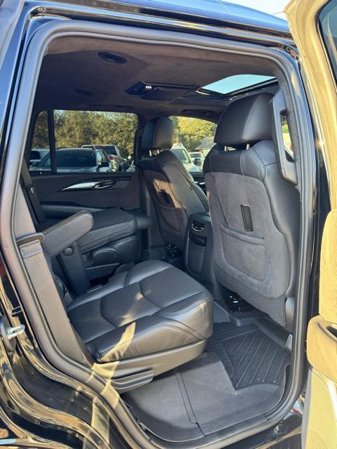 used 2020 Cadillac Escalade car, priced at $39,902