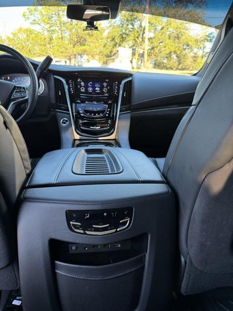 used 2020 Cadillac Escalade car, priced at $39,902