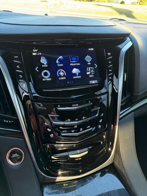 used 2020 Cadillac Escalade car, priced at $39,902