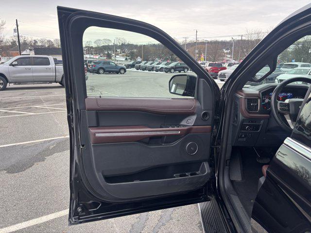 used 2023 Ford Expedition car, priced at $42,858