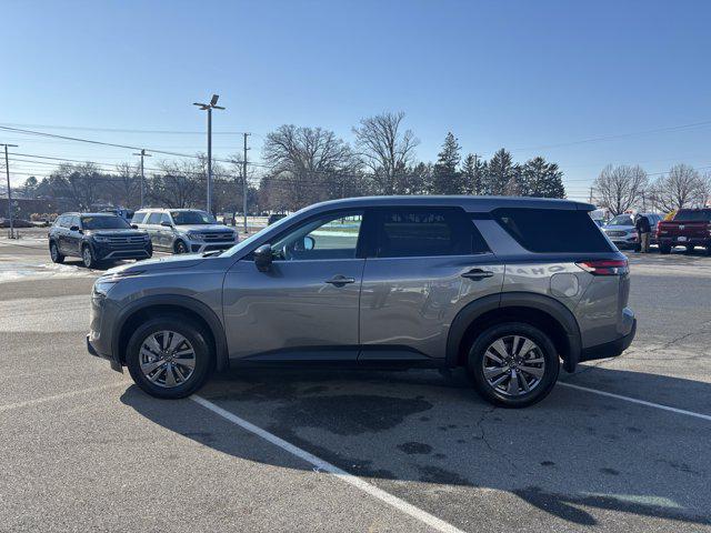 used 2025 Nissan Pathfinder car, priced at $29,989