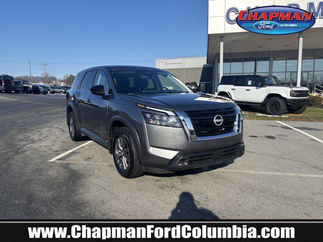used 2025 Nissan Pathfinder car, priced at $29,989