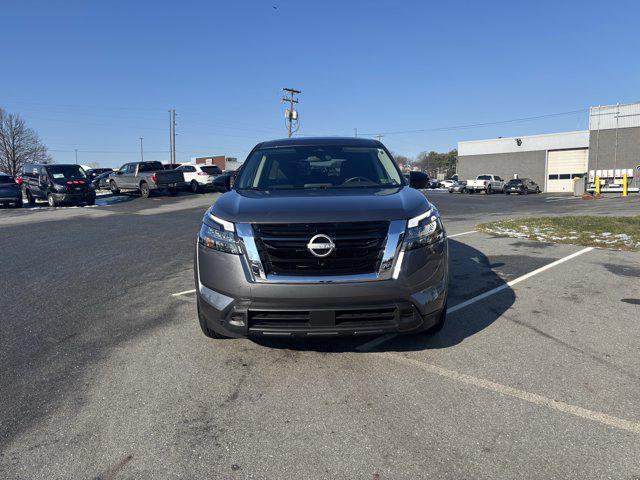 used 2025 Nissan Pathfinder car, priced at $29,989