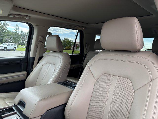 used 2024 Ford Expedition car, priced at $44,457