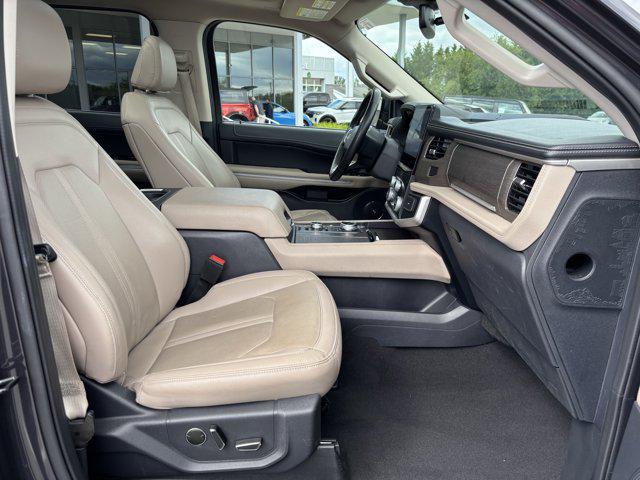 used 2024 Ford Expedition car, priced at $44,457