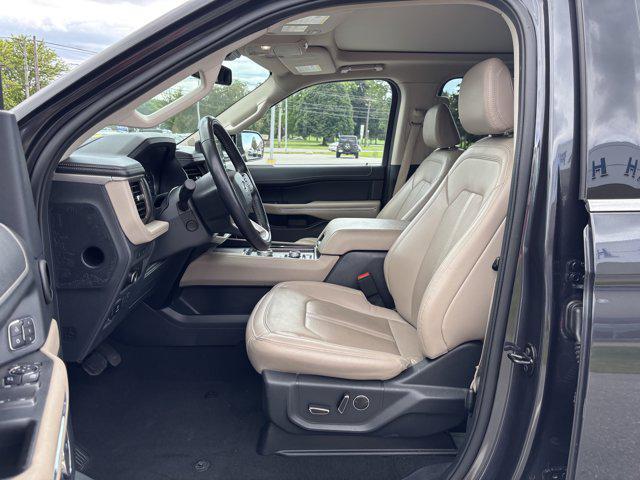 used 2024 Ford Expedition car, priced at $44,457