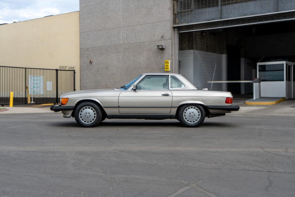 used 1986 Mercedes-Benz SL-Class car, priced at $18,980