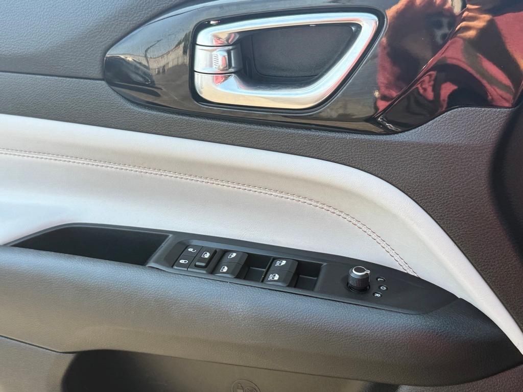 used 2022 Jeep Compass car, priced at $21,801