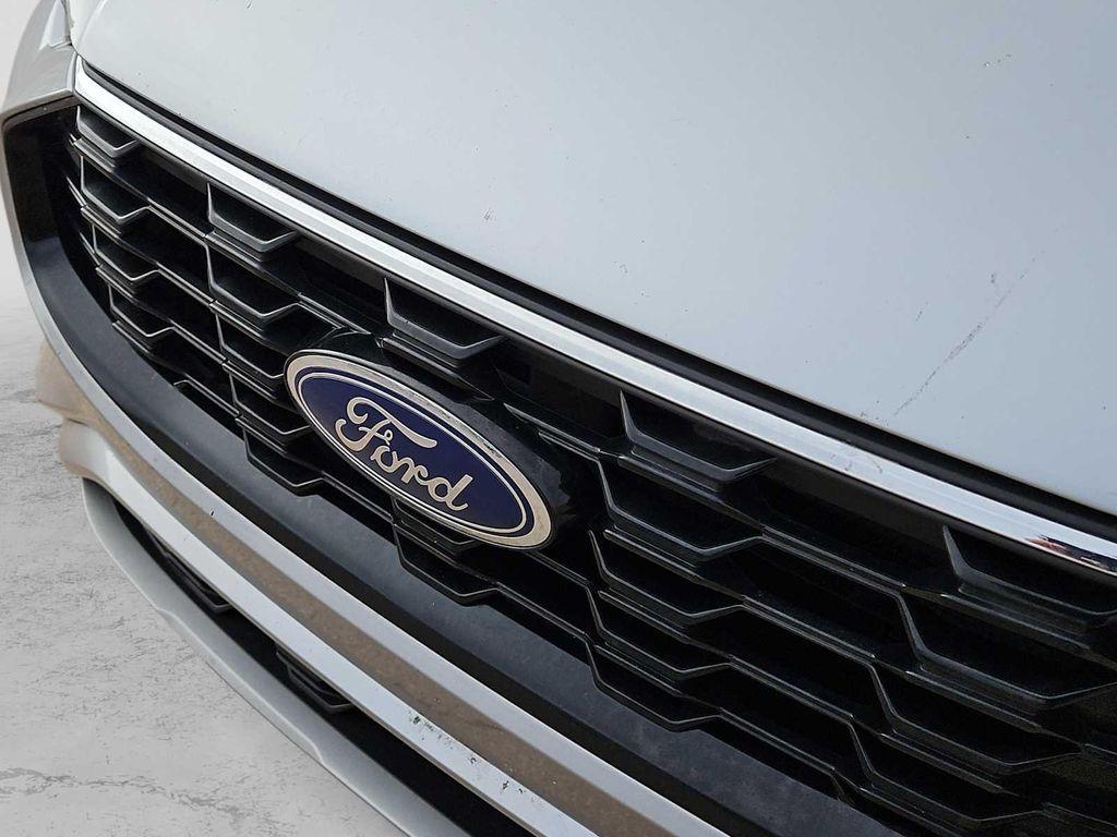 used 2024 Ford Escape car, priced at $20,999