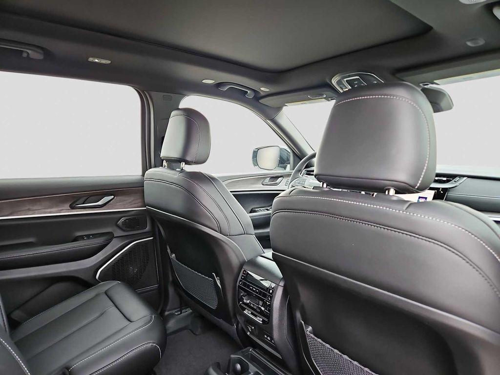 new 2026 Jeep Grand Cherokee L car, priced at $51,155