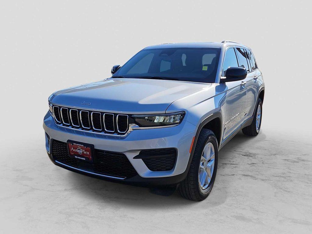 used 2025 Jeep Grand Cherokee car, priced at $35,725