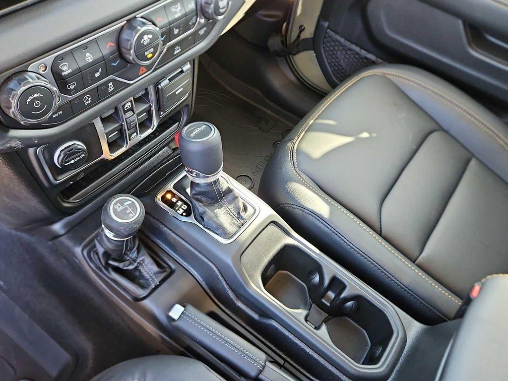 new 2026 Jeep Gladiator car, priced at $44,137