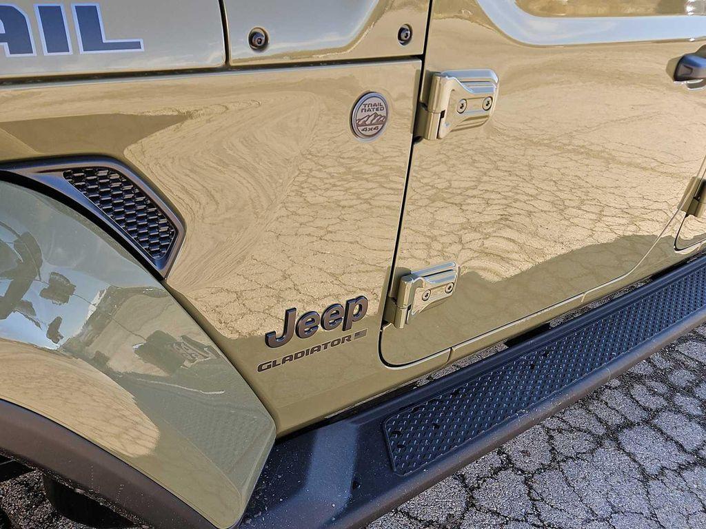 new 2026 Jeep Gladiator car, priced at $44,137