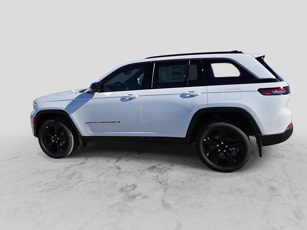 new 2026 Jeep Grand Cherokee car, priced at $50,735