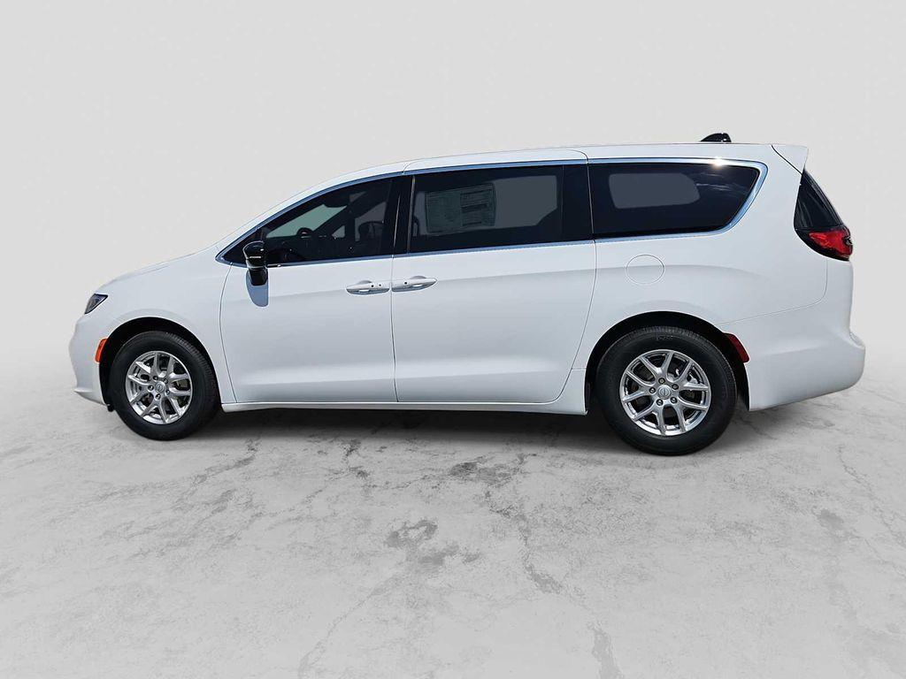 new 2025 Chrysler Pacifica car, priced at $42,445