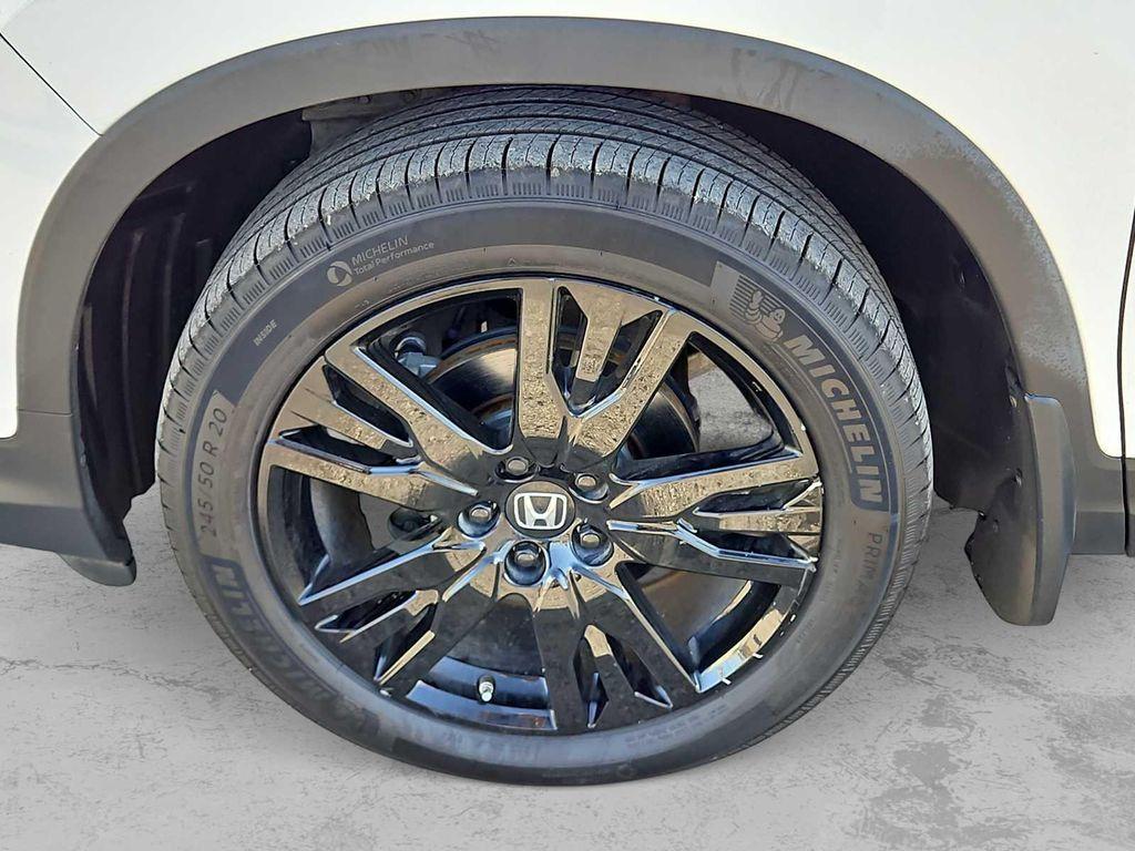 used 2022 Honda Pilot car, priced at $31,805