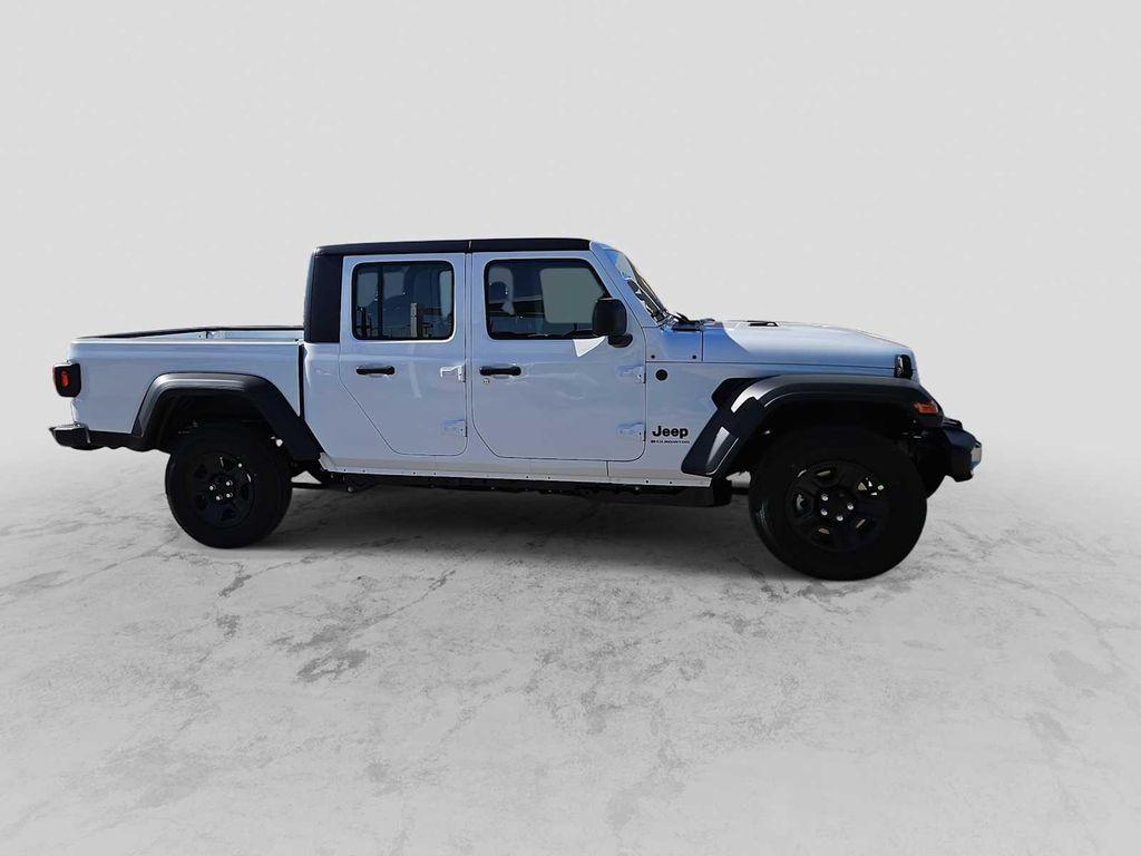 new 2026 Jeep Gladiator car, priced at $43,115