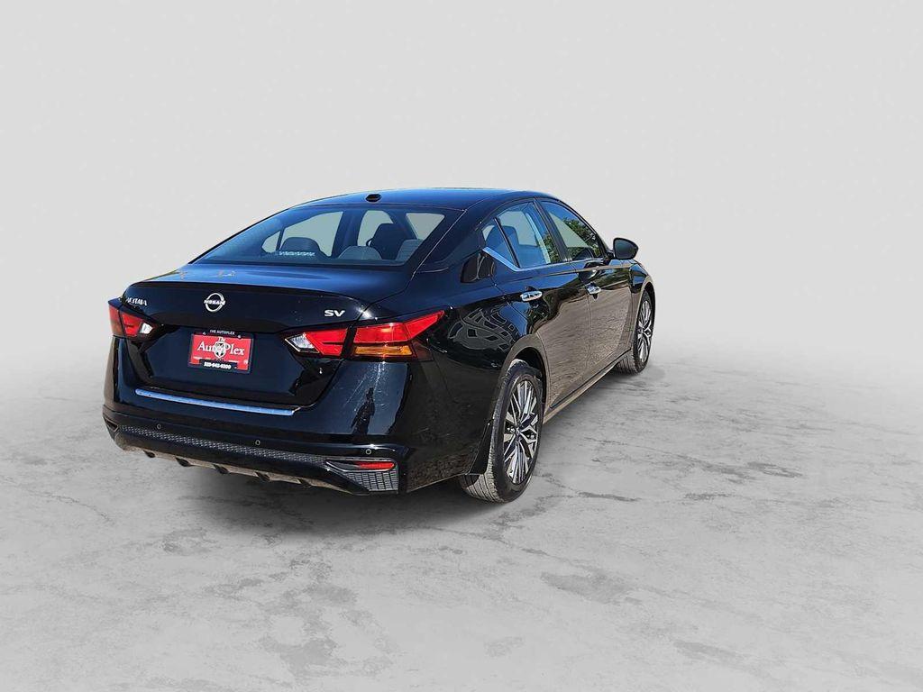 used 2023 Nissan Altima car, priced at $21,999