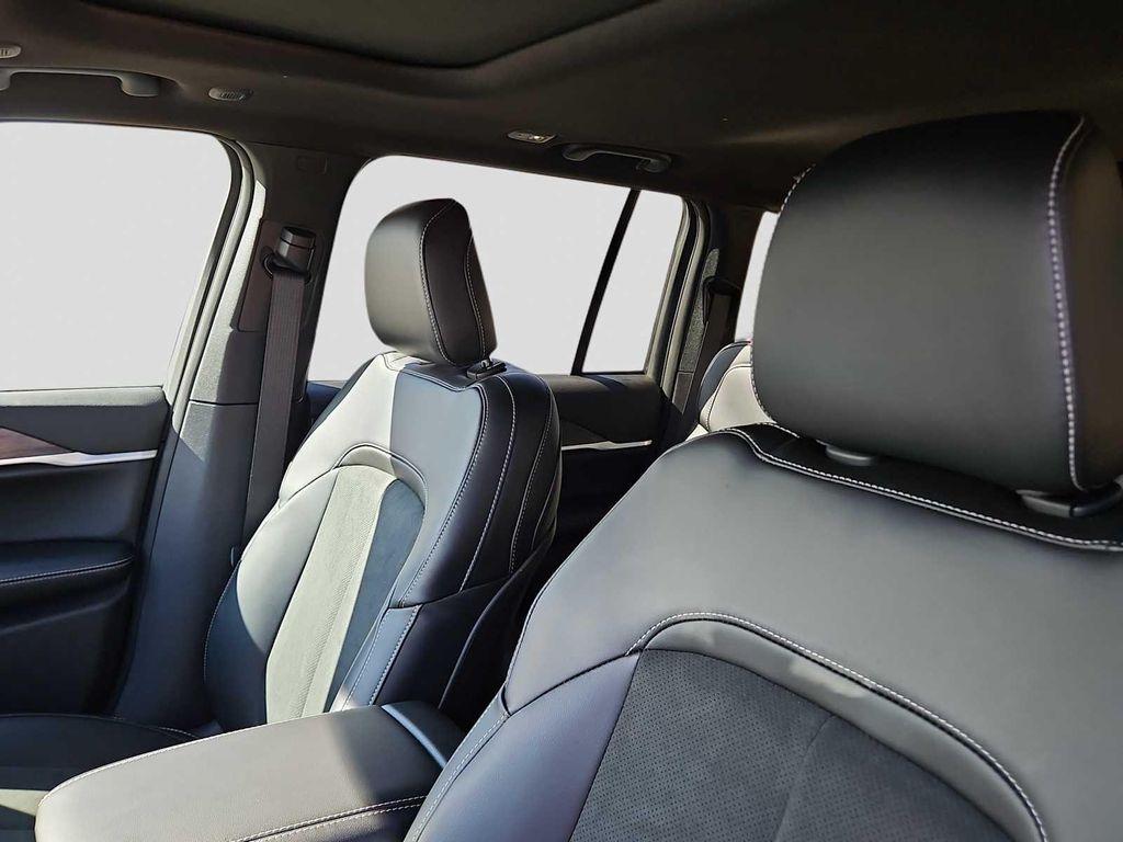 new 2026 Jeep Grand Cherokee car, priced at $48,155