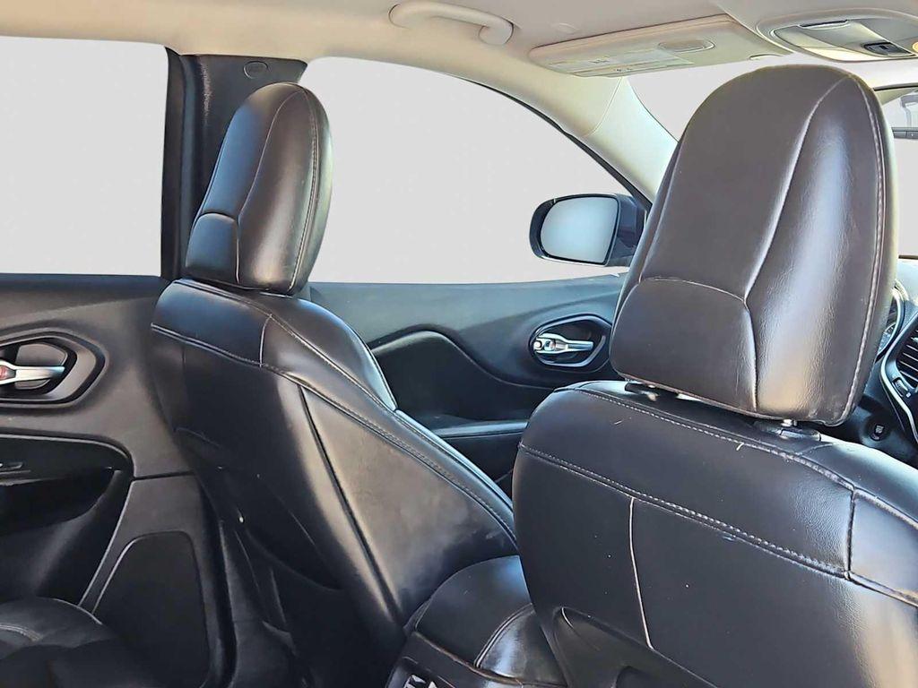 used 2020 Jeep Cherokee car, priced at $16,779