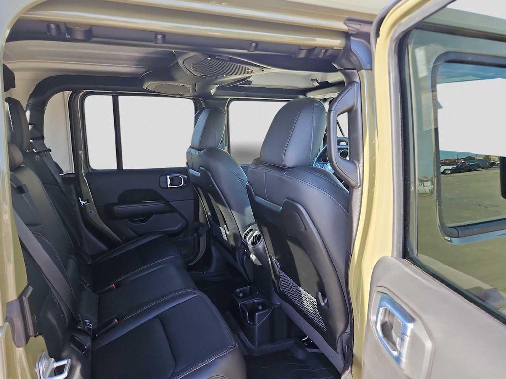 new 2026 Jeep Gladiator car, priced at $48,610