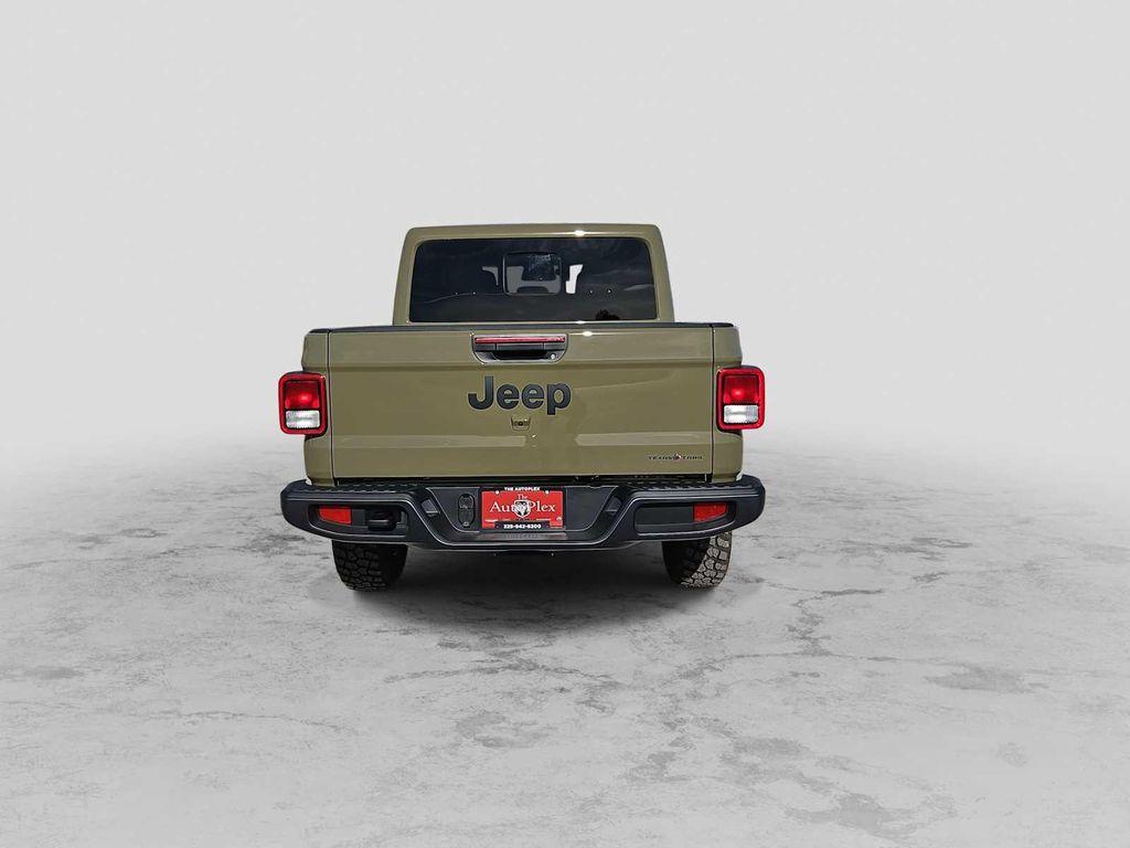 new 2026 Jeep Gladiator car, priced at $48,610