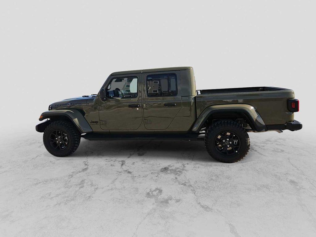 new 2026 Jeep Gladiator car, priced at $48,610