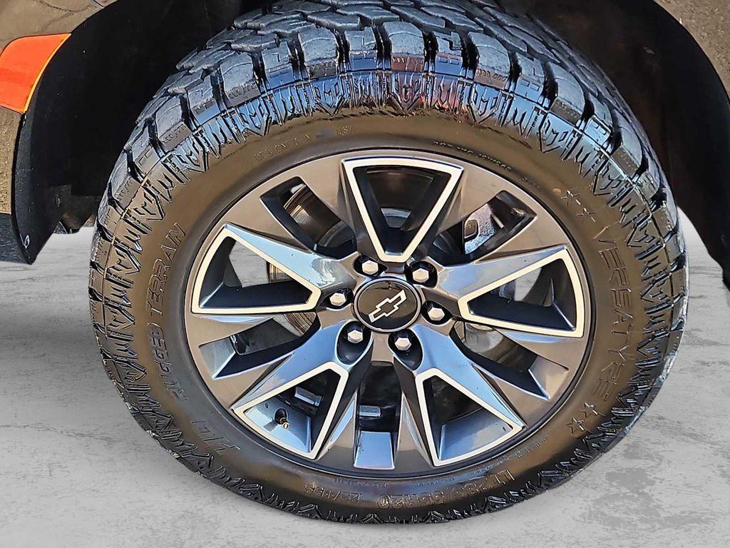 used 2021 Chevrolet Suburban car, priced at $40,910