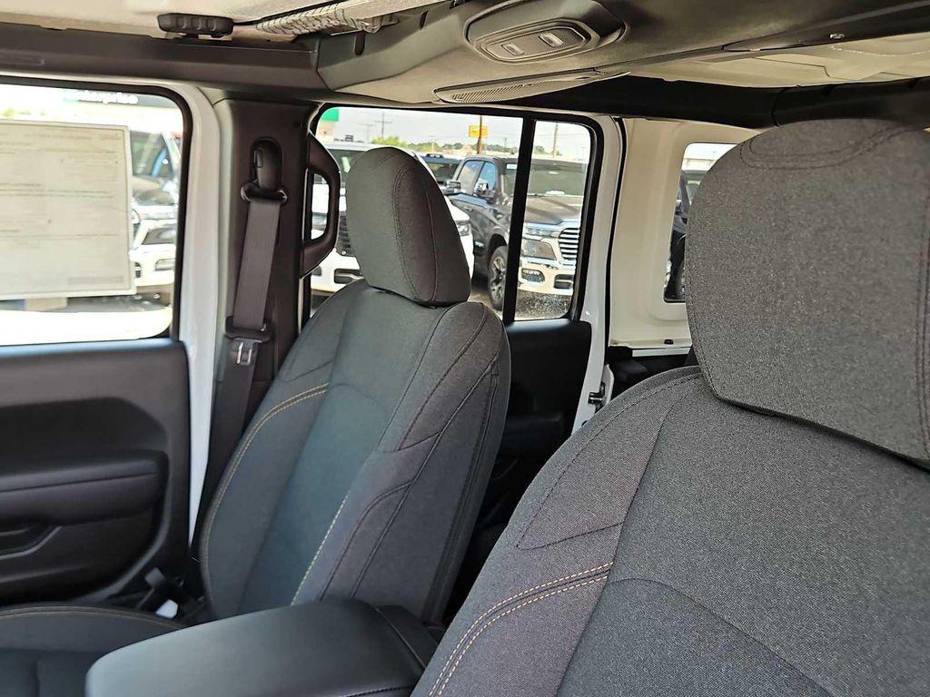 new 2025 Jeep Wrangler car, priced at $43,750