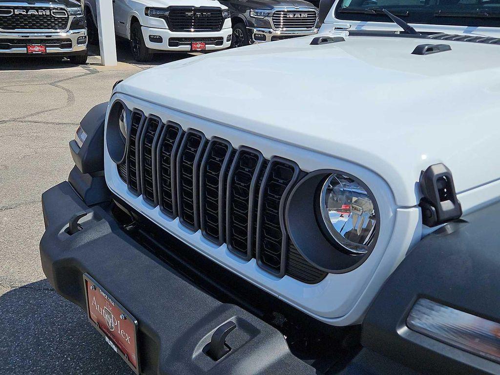new 2025 Jeep Wrangler car, priced at $43,750