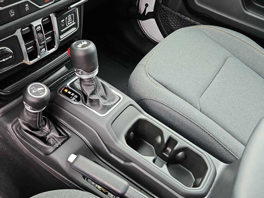 new 2025 Jeep Wrangler car, priced at $43,950