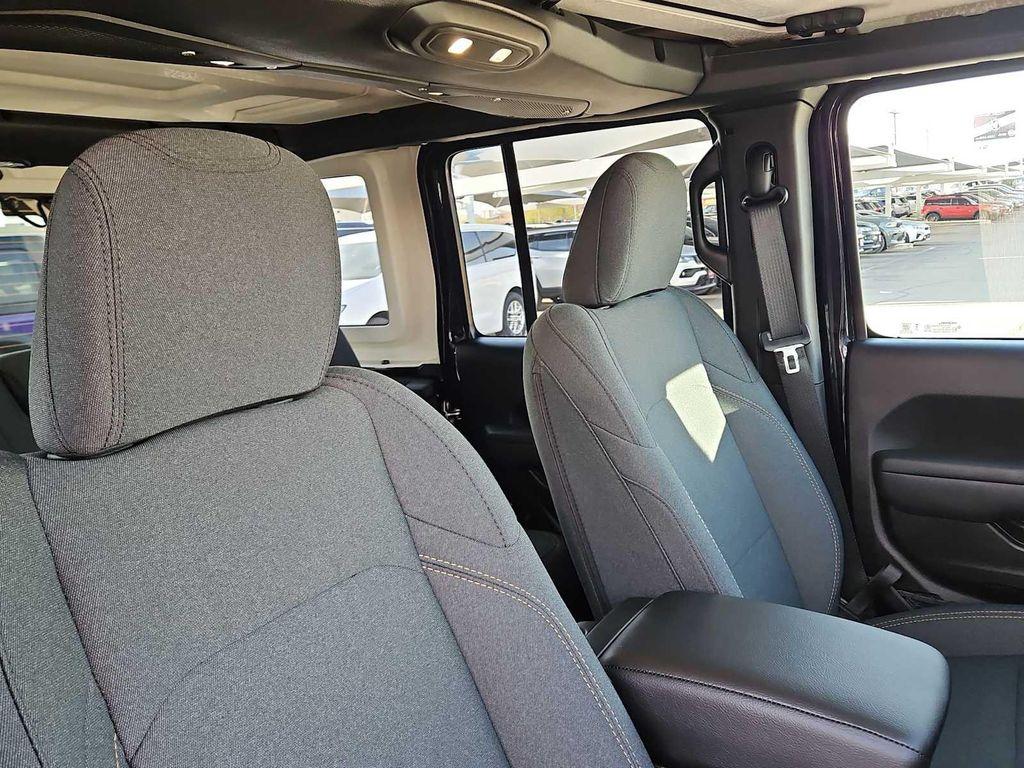 new 2026 Jeep Wrangler car, priced at $48,475