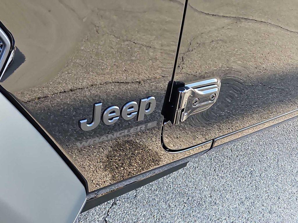 new 2026 Jeep Wrangler car, priced at $48,475