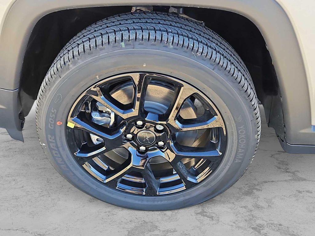 new 2026 Jeep Compass car, priced at $30,805